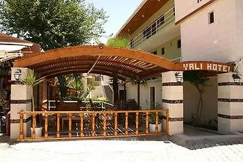Yali Bed & Breakfast 3*