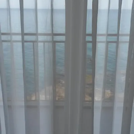Bed & Breakfast Yali 3*