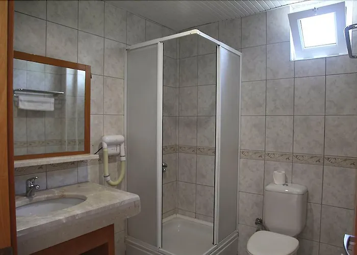 Yali Oda ve Kahvaltı Side