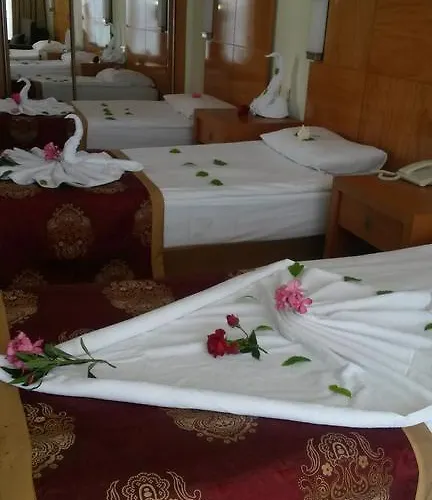 Oda ve Kahvaltı Yali Side