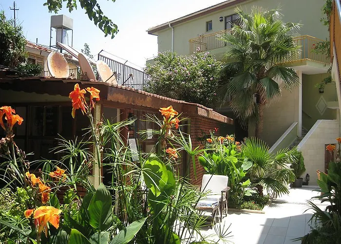 Yali Oda ve Kahvaltı Side