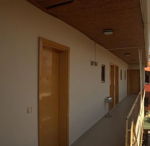 Yali Oda ve Kahvaltı