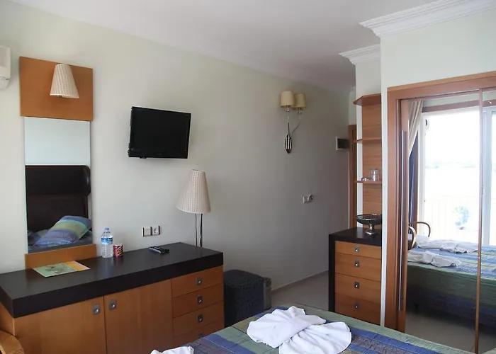 Oda ve Kahvaltı Yali