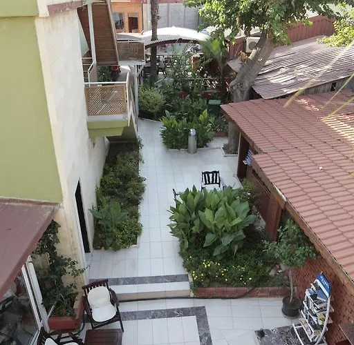 Oda ve Kahvaltı Yali