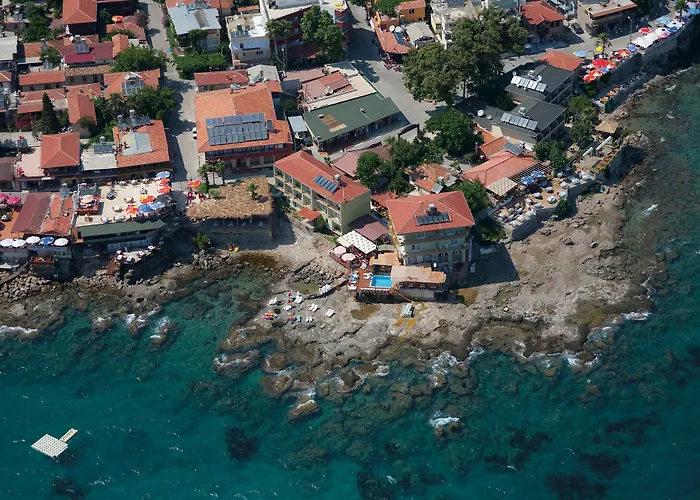 Yali Oda ve Kahvaltı 3*