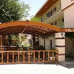 Yali Frühstückspension 3*
