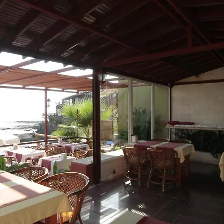 Couette-café Yali Sidé